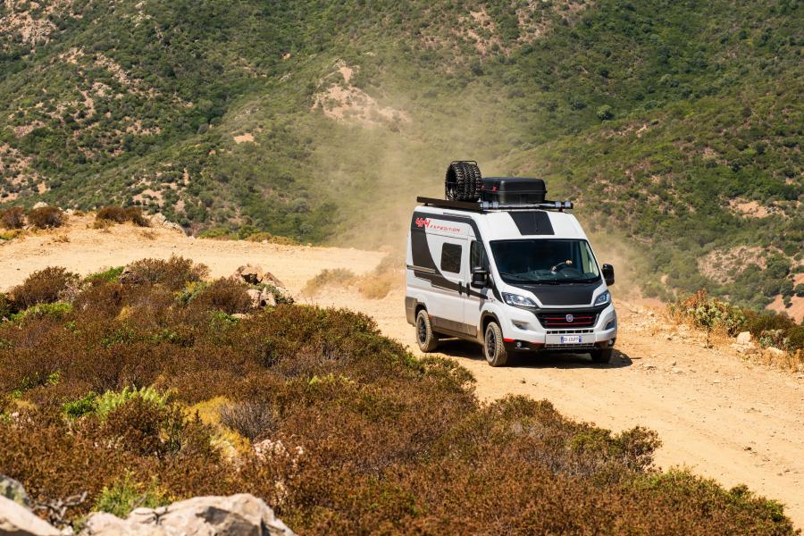  Fiat Ducato 4x4 Expedition 2017 года  (фото 16 из 19)
